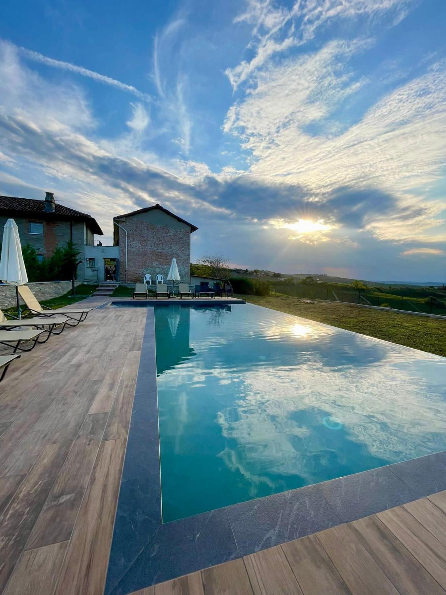 Villa Barbero Alba Langhe Mango Εξωτερικό φωτογραφία