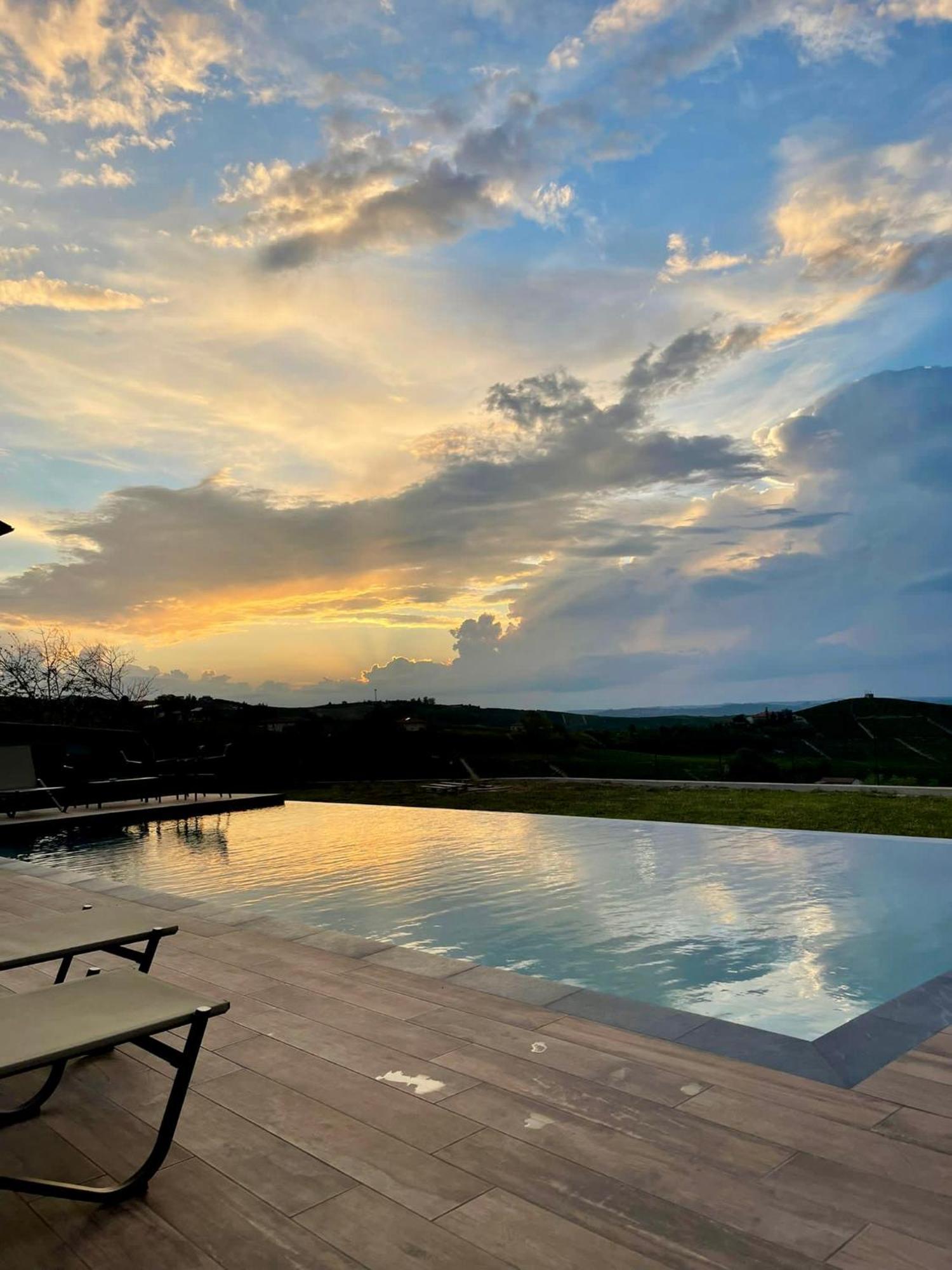 Villa Barbero Alba Langhe Mango Εξωτερικό φωτογραφία